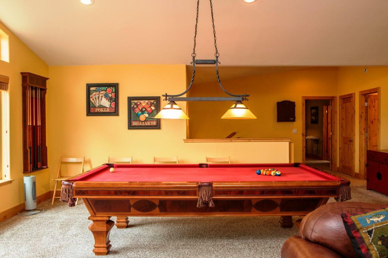 5-Star Luxury Tahoe Cabin! Great Location! Pool Table!Darts! Poker! Ping Pong! Games! South Lake Tahoe Bagian luar foto